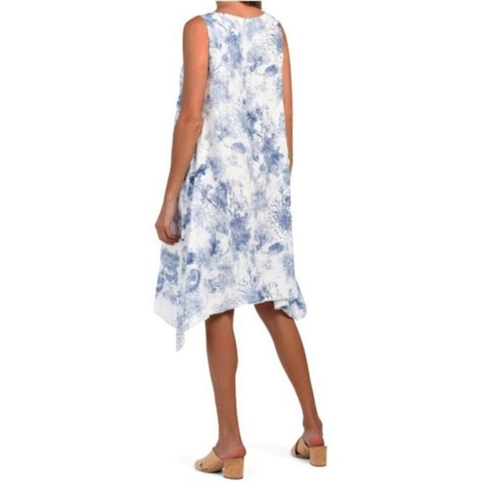 Blue and White Sleeveless Dress - Picture 2 of 2